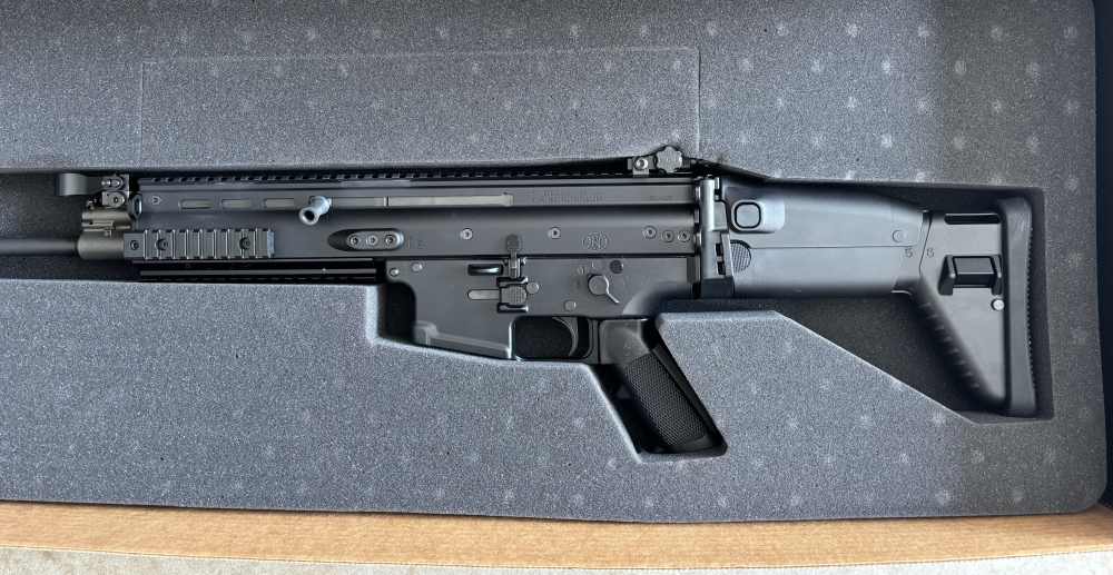 FN SCAR 16S NRCH 5.56x45mm 16.2" Bbl Semi-Auto 1, 10rd Mag 98621-2 Black-img-1