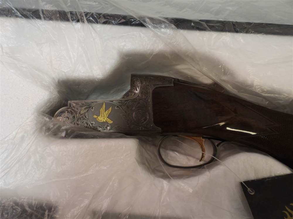 Browning BT-99 PLUS 12ga 1 of 100 LEO Edition NIB 34" Signed by engraver-img-3