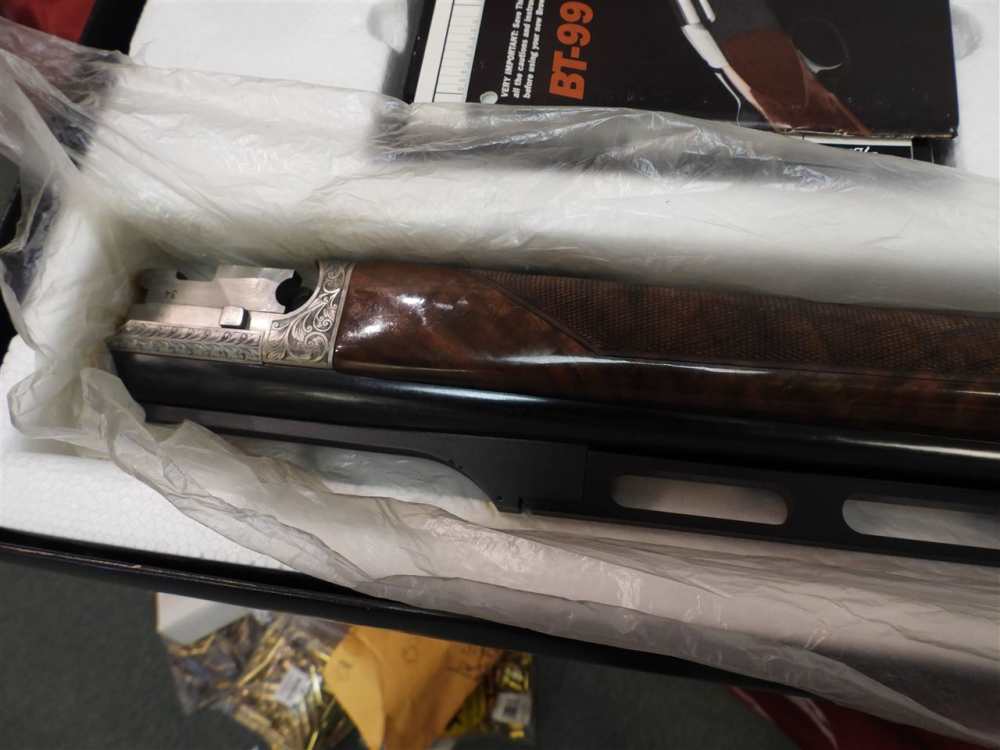 Browning BT-99 PLUS 12ga 1 of 100 LEO Edition NIB 34" Signed by engraver-img-4