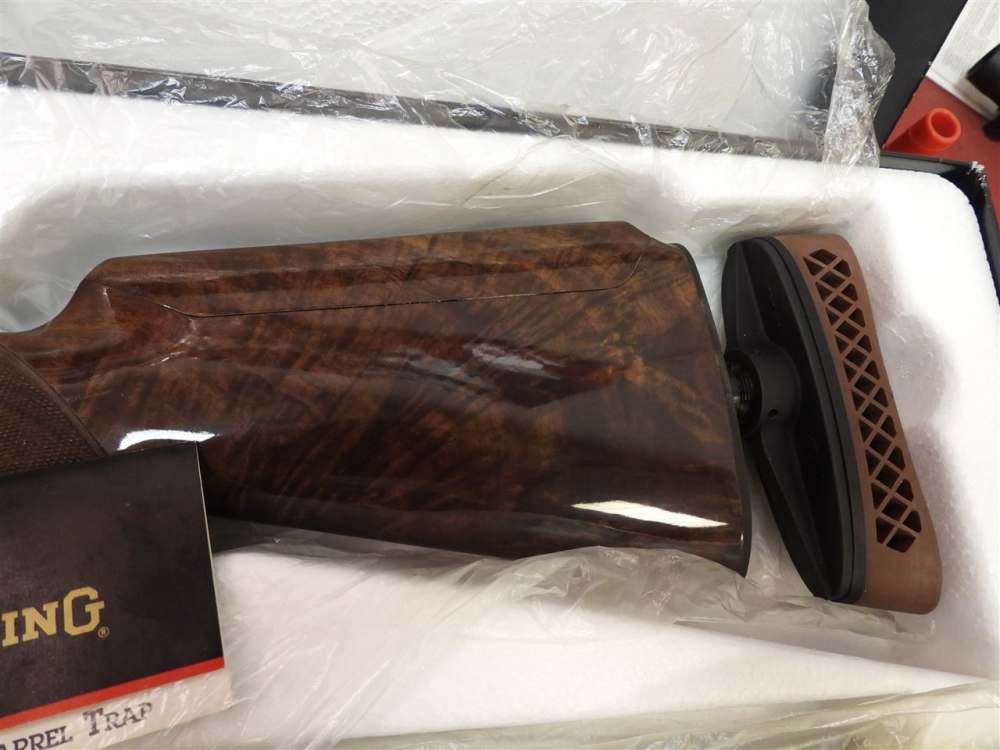 Browning BT-99 PLUS 12ga 1 of 100 LEO Edition NIB 34" Signed by engraver-img-1