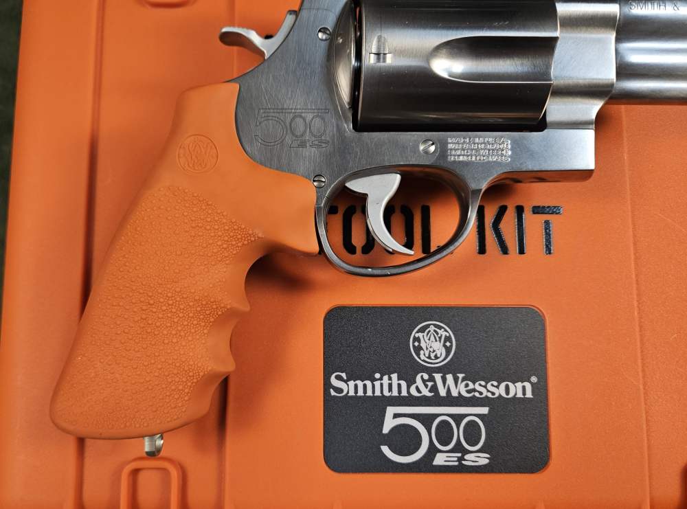 Smith & Wesson 500ES 500 S&W Mag 2.75"  EMERGENCY SURVIVAL KIT-img-9