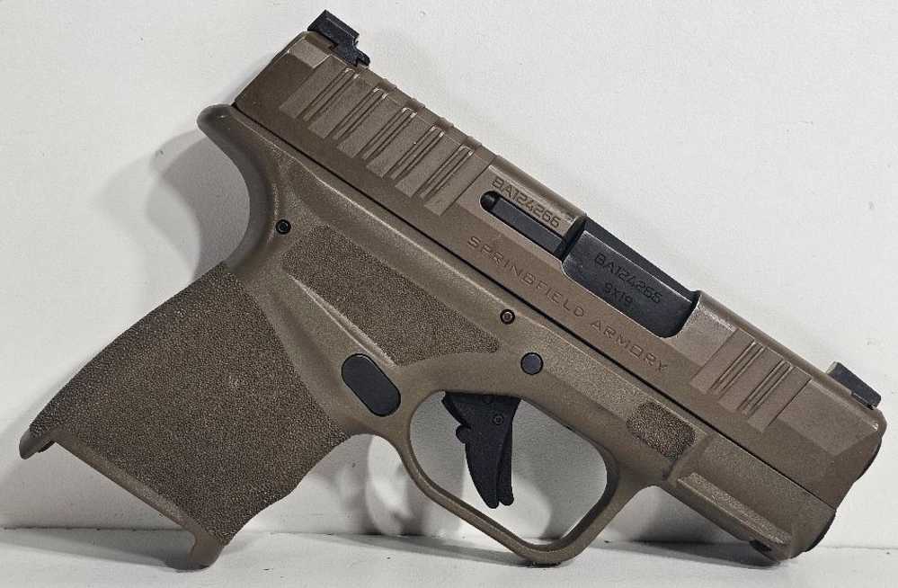 Springfield Hellcat 9mm pistol...BIDDING-img-3