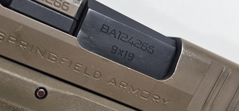 Springfield Hellcat 9mm pistol...BIDDING-img-5