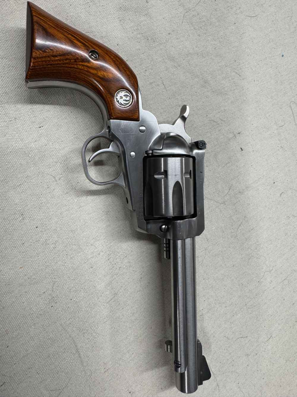 Ruger Super Blackhawk 44 mag stainless -img-1