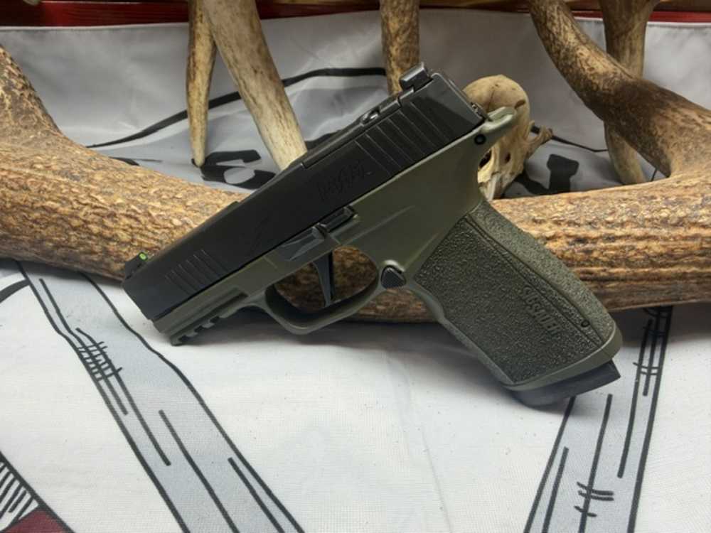 SIG SAUER P365-XMACRO FORTUNATE SON 9MM SEMI-AUTO PISTOL-img-4