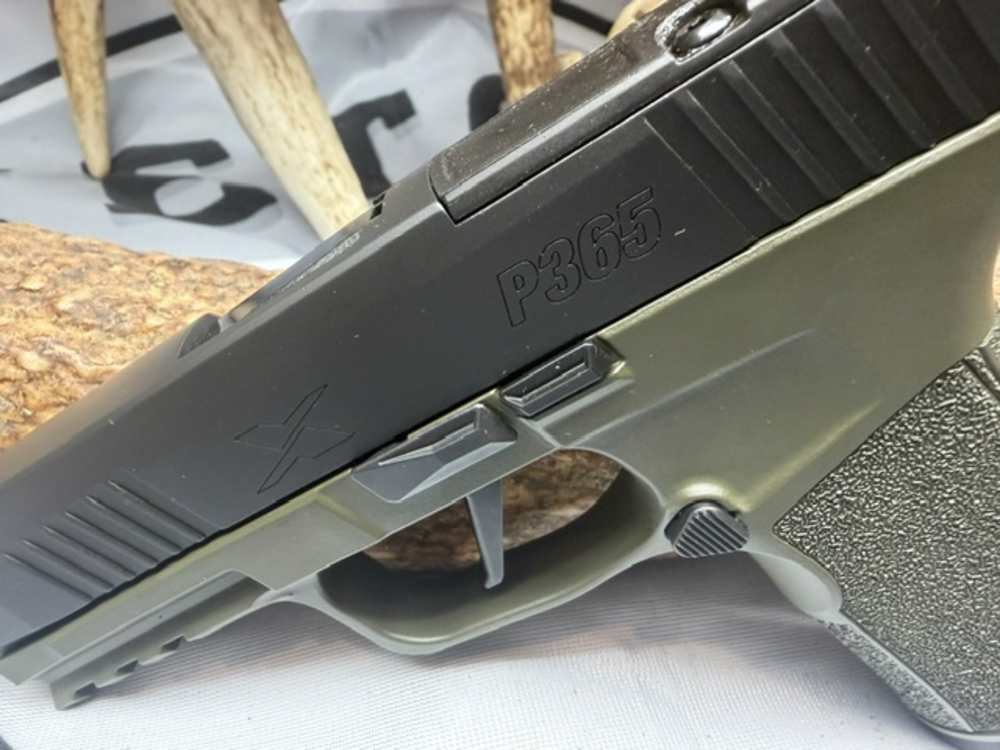SIG SAUER P365-XMACRO FORTUNATE SON 9MM SEMI-AUTO PISTOL-img-7