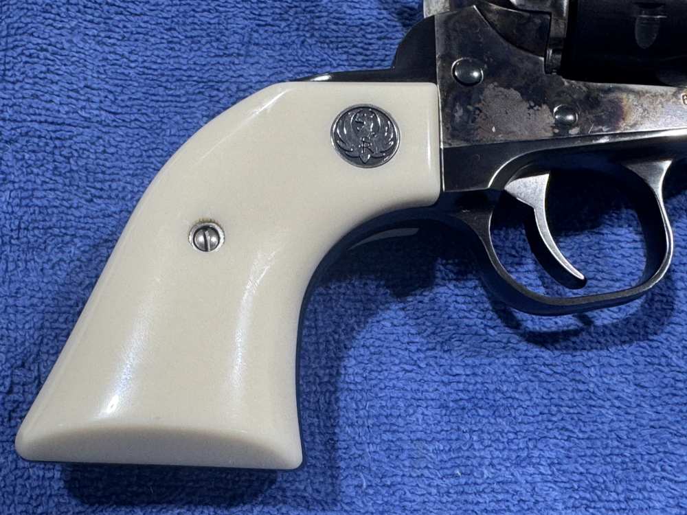 RUGER SECURITY SIX IN 32 H&R CALIBER - GREAT SHAPE, NEAR NEW (J-38)-img-8