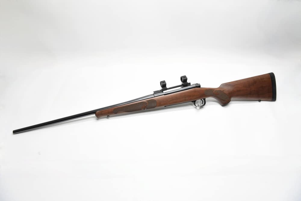Winchester Model 70 Featherweight .300 Win Mag 24" Walnut BOXED-img-4