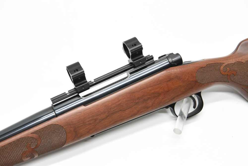 Winchester Model 70 Featherweight .300 Win Mag 24" Walnut BOXED-img-8