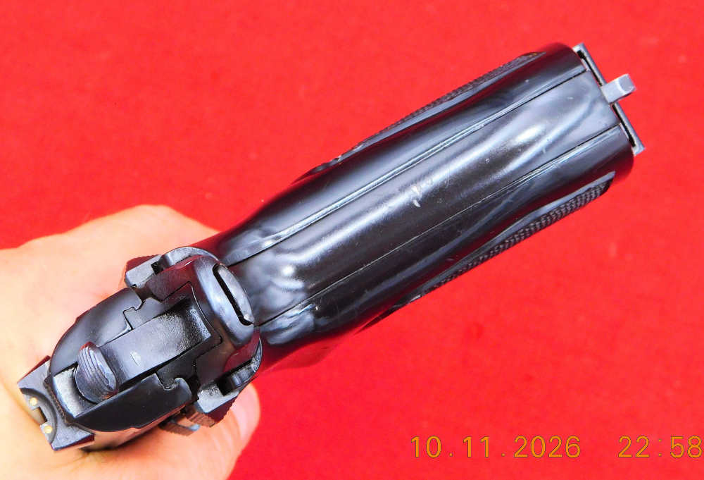 CZ 82 9mm Makarov Pistol 1990 Excellent-img-4