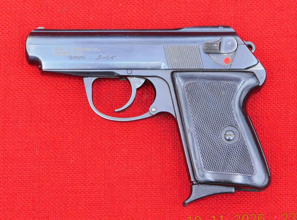 Polish Radom P-64 9mm Makarov Pistol 1970 Excellent-img-1