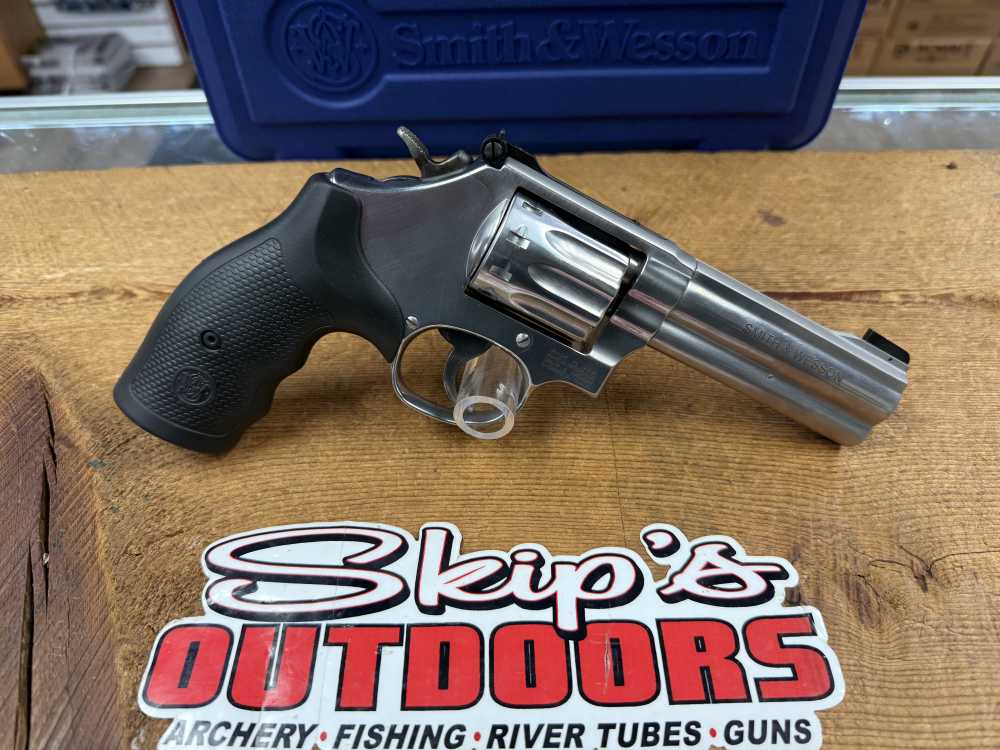 Smith and Wesson S&W 617-6 4" 10rd 22LR -img-6