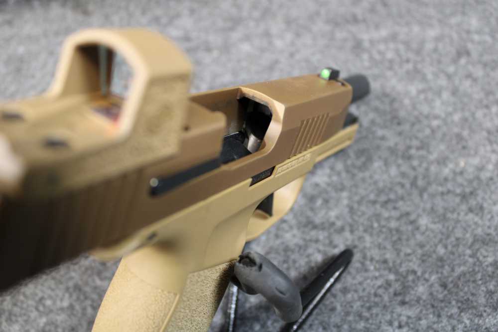 Sig P365 XL NRA Edition 9mm LNIB-img-12