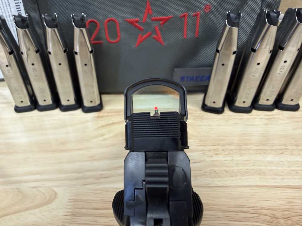2011 STACCATO XC WITH LEUPOLD AND LOTS OF MAGS VERY NICE! NO CC FEE!-img-7
