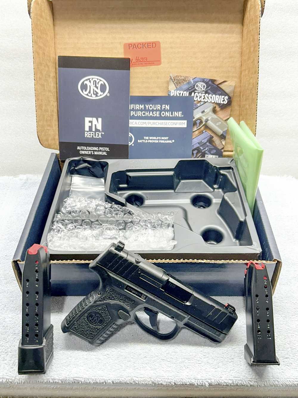 FN Reflex MRD 9mm New micro-Compact Optic Ready with 11 and 15 round mags-img-8