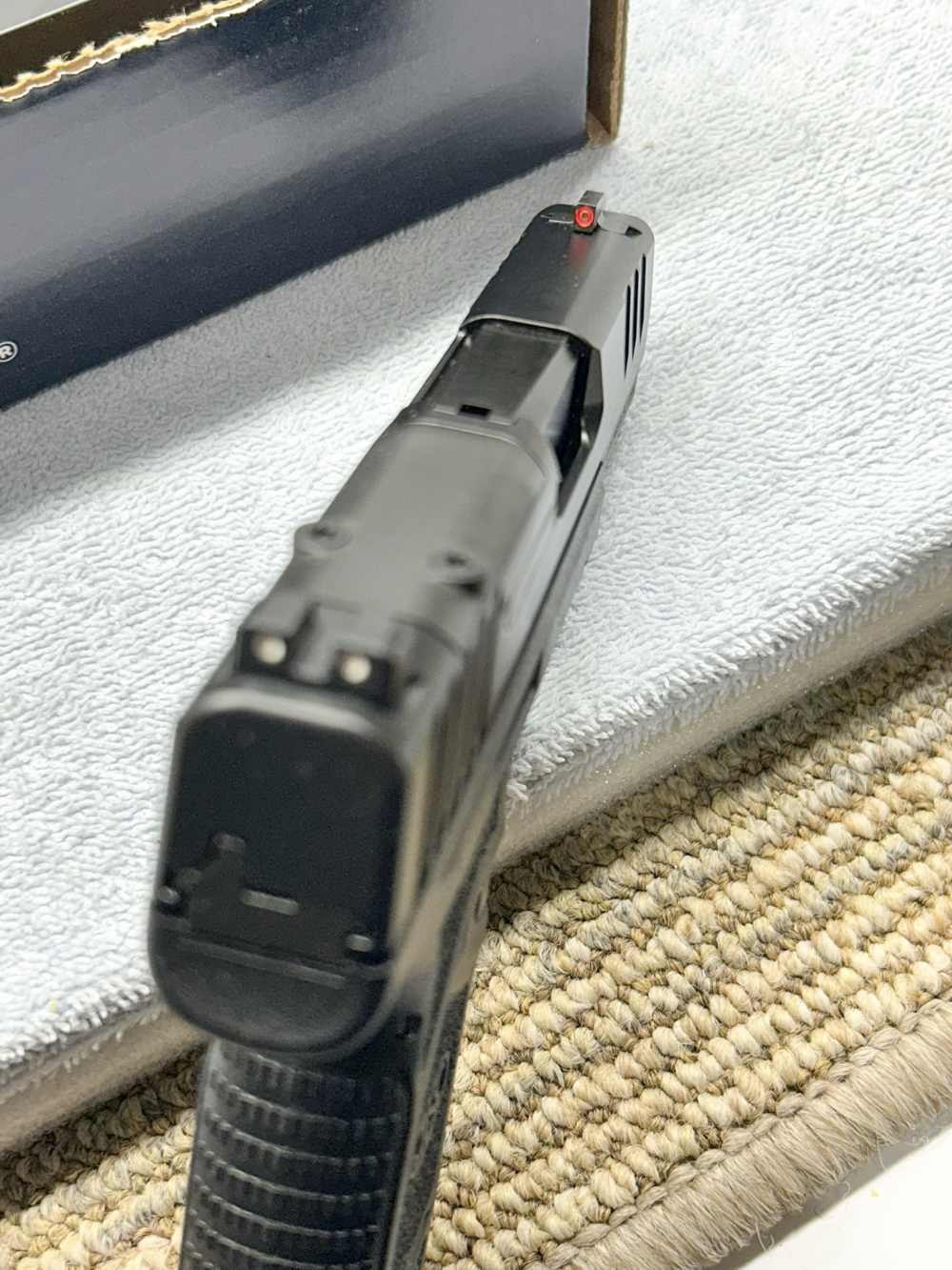 FN Reflex MRD 9mm New micro-Compact Optic Ready with 11 and 15 round mags-img-11