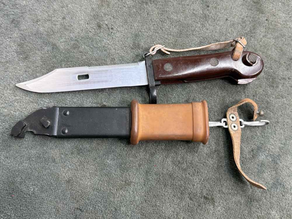 Hungarian FEG AK-47 Bayonet AKM-63 - Russian 6X3 Style-img-4
