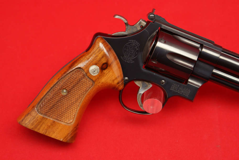 Smith & Wesson 29 .44 Mag Silhouette Blued 10 5/8" 29-3 $.01 Penny Start NR-img-7