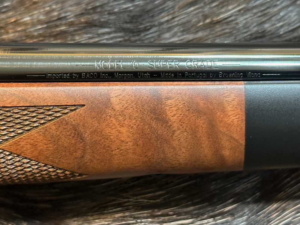 WINCHESTER MODEL 70 SUPER GRADE 300 WIN MAG 26" BARREL-img-6