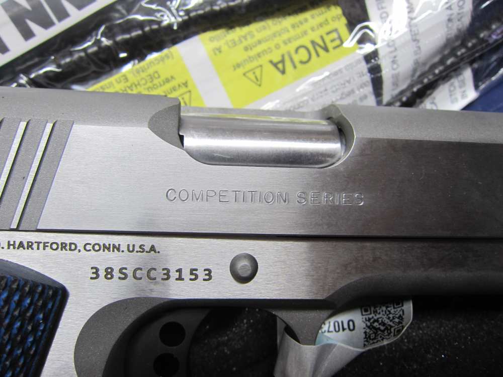 Colt series 70 gov. competition series 1911 .38 super-img-4