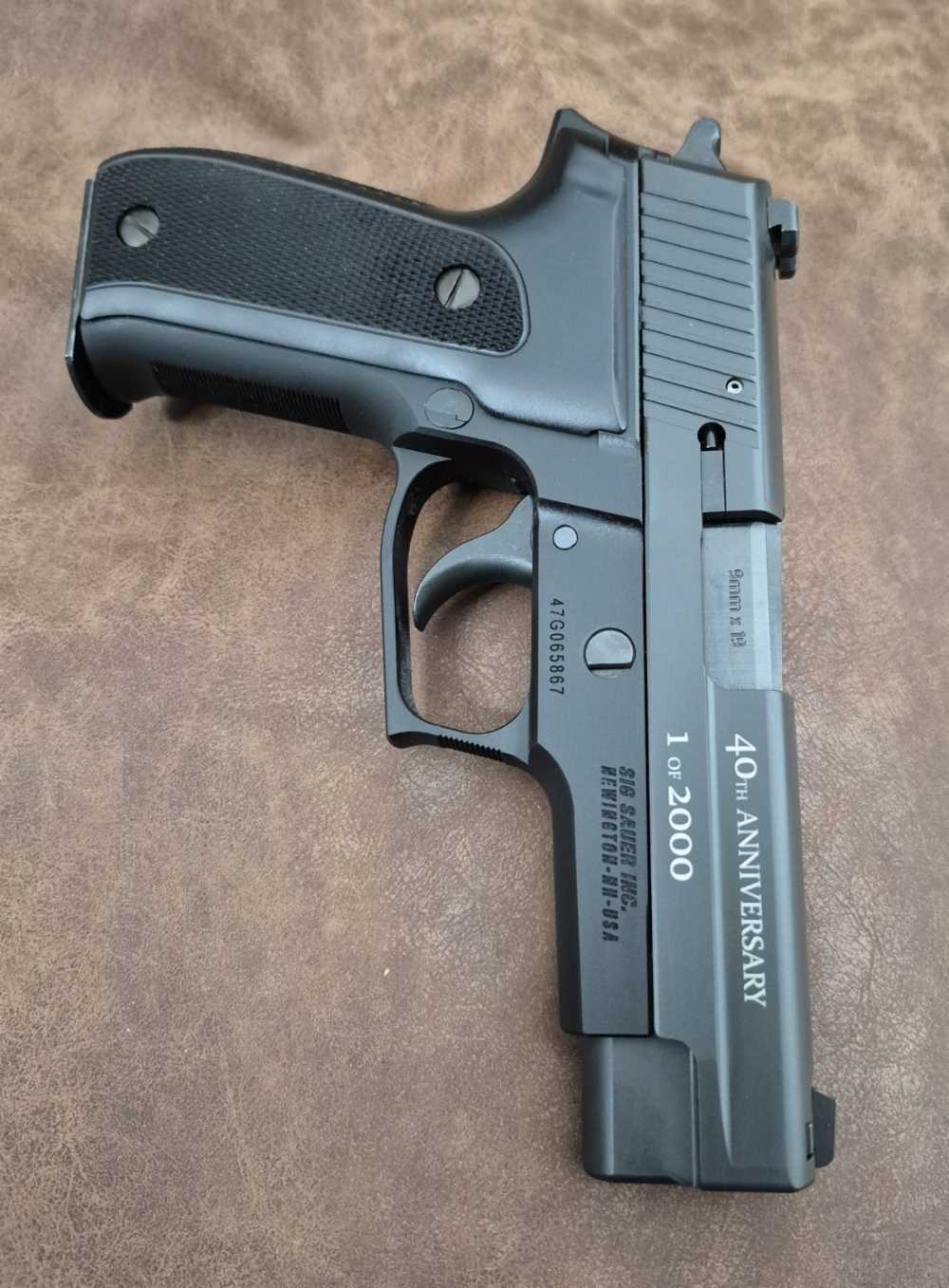 CLEAN USED SIG SAUER P226 40 YEAR ANN 1 OF 2000 9MM 4.4" BOX-img-8