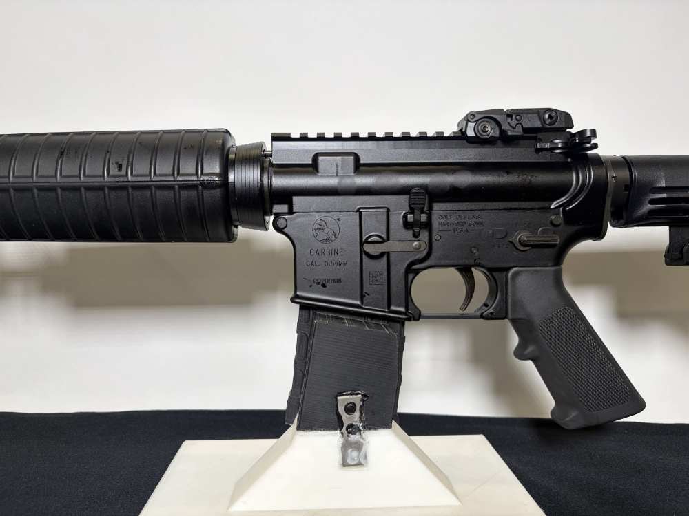 Colt M4 Carbine 5.56MM -img-8