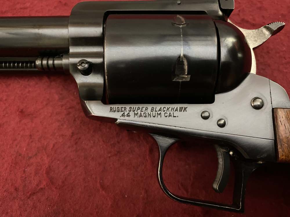 Excellent Ruger Super Blackhawk .44 mag three screw 1968 custom 10" barrel -img-34