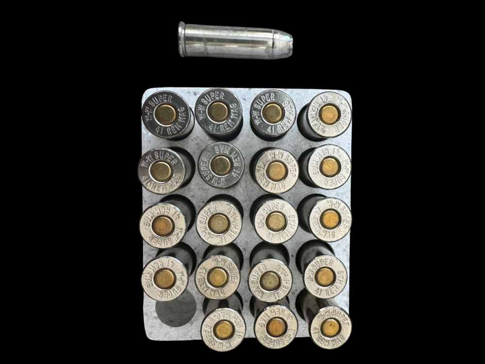 Smith & Wesson Model 57-6, 41Rem Magw/Leupold 2.5-8x32 w/220 rds of ammo-img-30