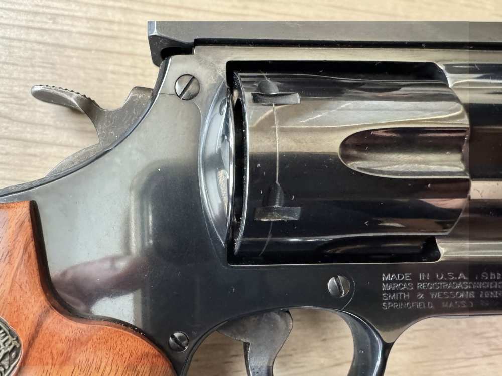 Smith & Wesson Model 57-6, 41Rem Magw/Leupold 2.5-8x32 w/220 rds of ammo-img-3
