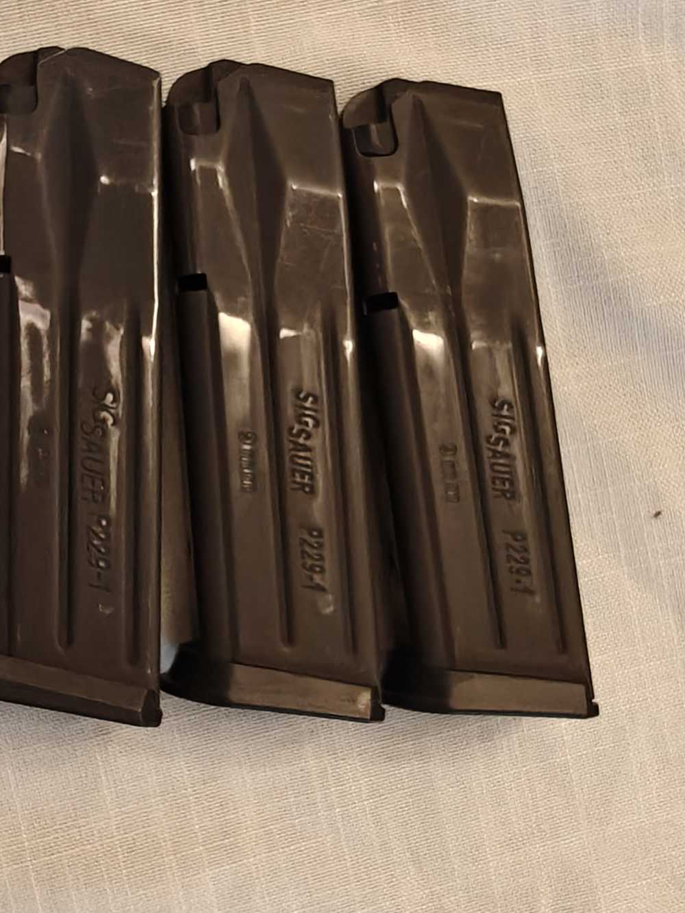 P229 Legion - 3.9" - DA/SA Decocker | Optics Ready | 3 Magazines-img-3