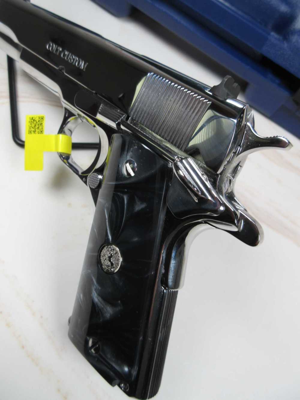 Colt Custom Govt 1911 Bright Stainless 5" .38Super series 70 upgraded grips-img-3