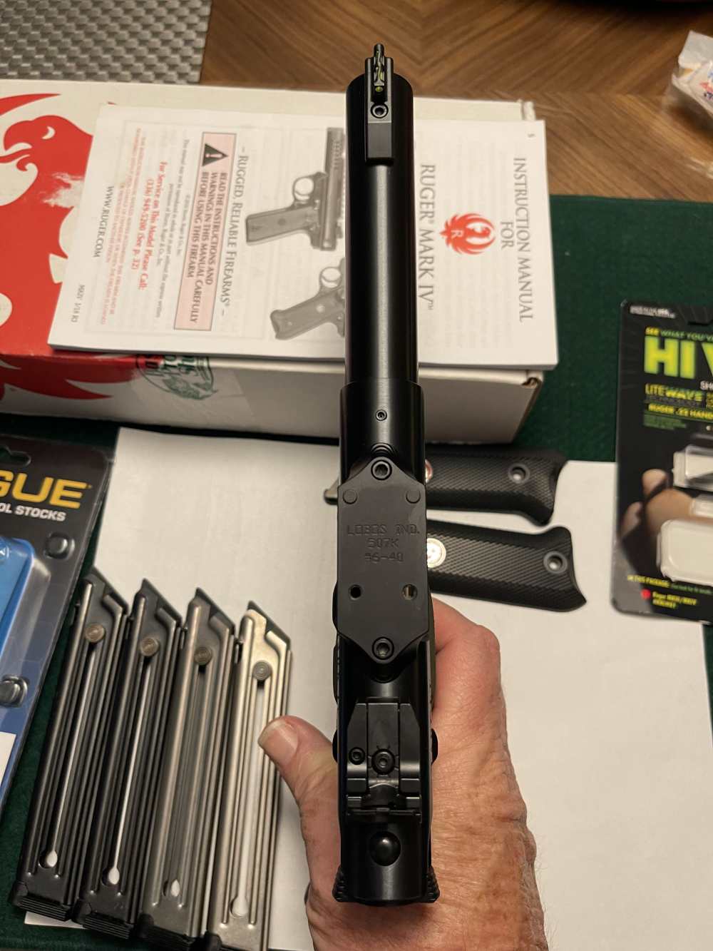 Ruger Mark IV Target Pistol with accessories-img-6