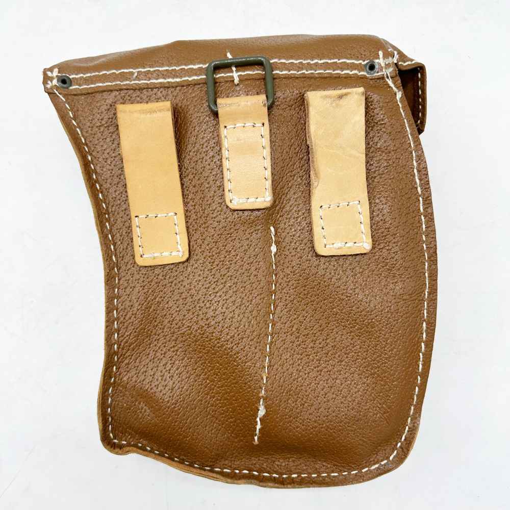 VZ 58 VZ58 Leather Magazine Pouch with 4 magazines NOS-img-2