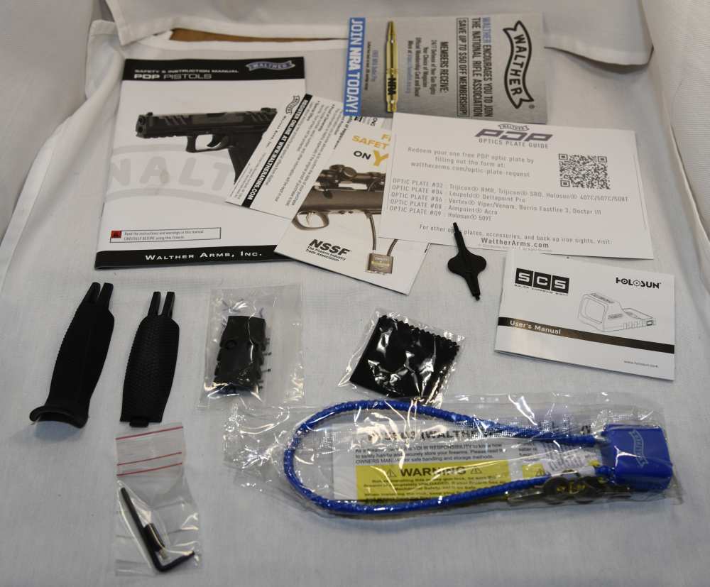 Walther PDP Pro-X PMM Full Size with (6) Mags and Holosun Green dot-img-2