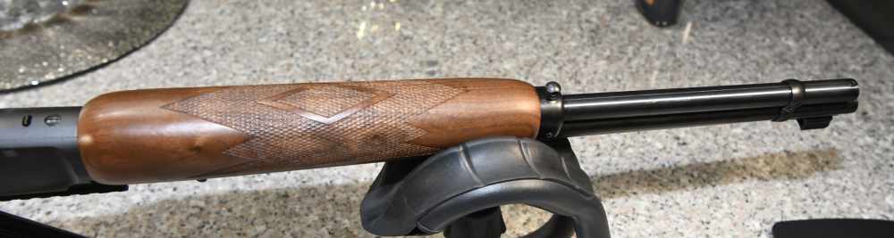 Marlin 1894 lever action  .44 Magnum.  20” barrel   Like New.-img-14