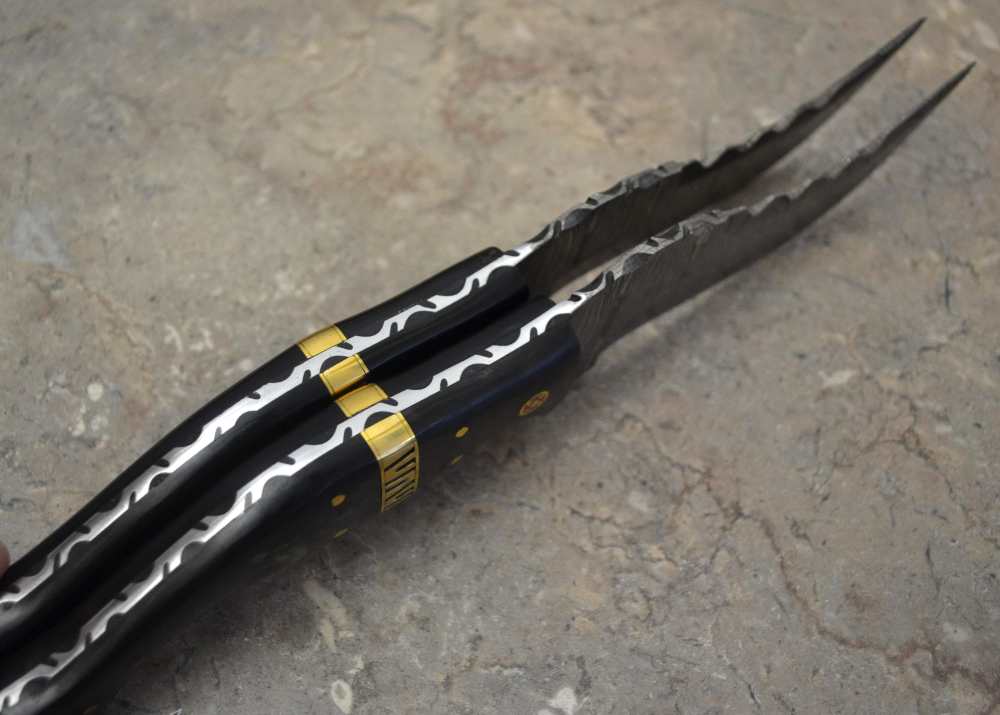  Custom Made Damascus Steel Set of 2 Hunting Knives with Horn Handle(LT 06)-img-6