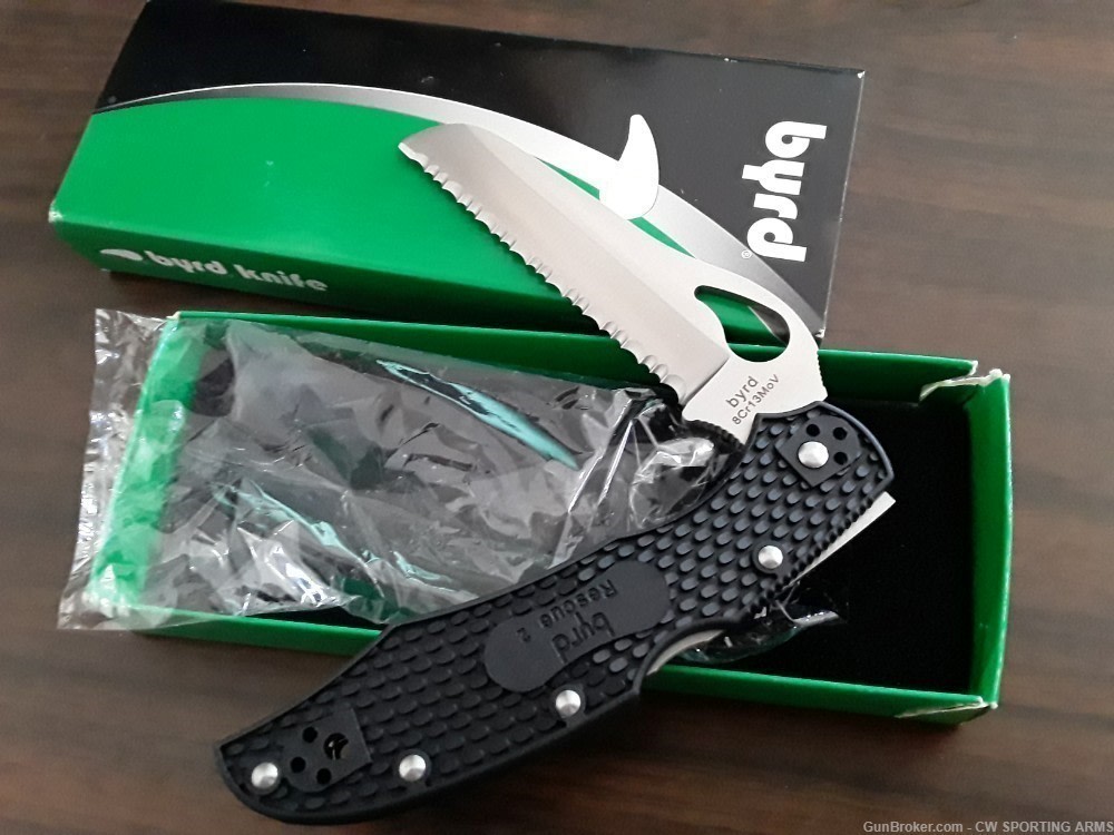 Spyderco, Byrd, Cara 2 Rescue, 3.93" Folding Knife, Lightweight, Black-img-1