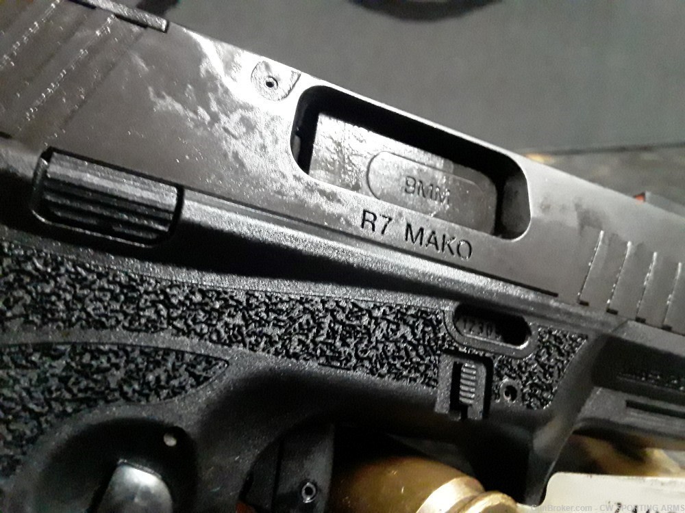 Kimber America, R7 Mako NIGHT SIGHTS NEW IN THE BOX with carry bag-img-3