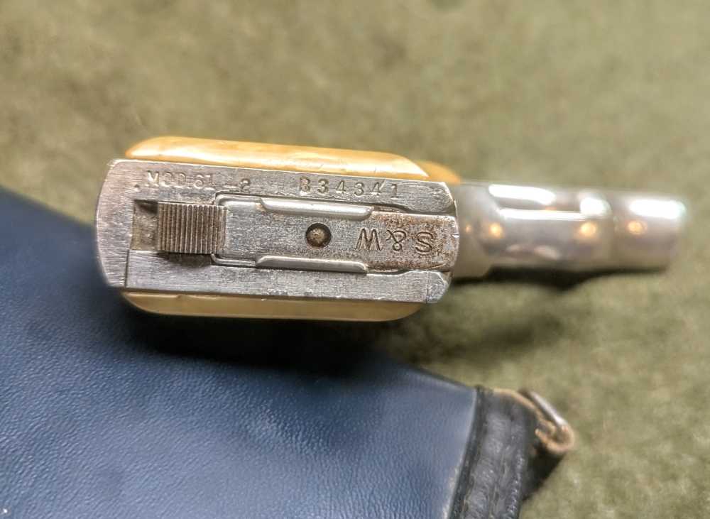 Smith Wesson model 61-2 22lr nickel C&R-img-4