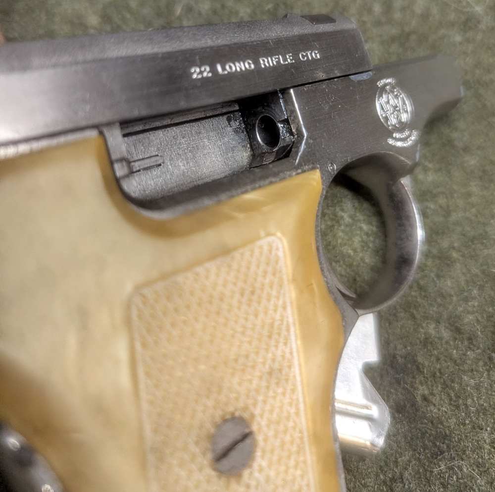 Smith Wesson model 61-2 22lr nickel C&R-img-2