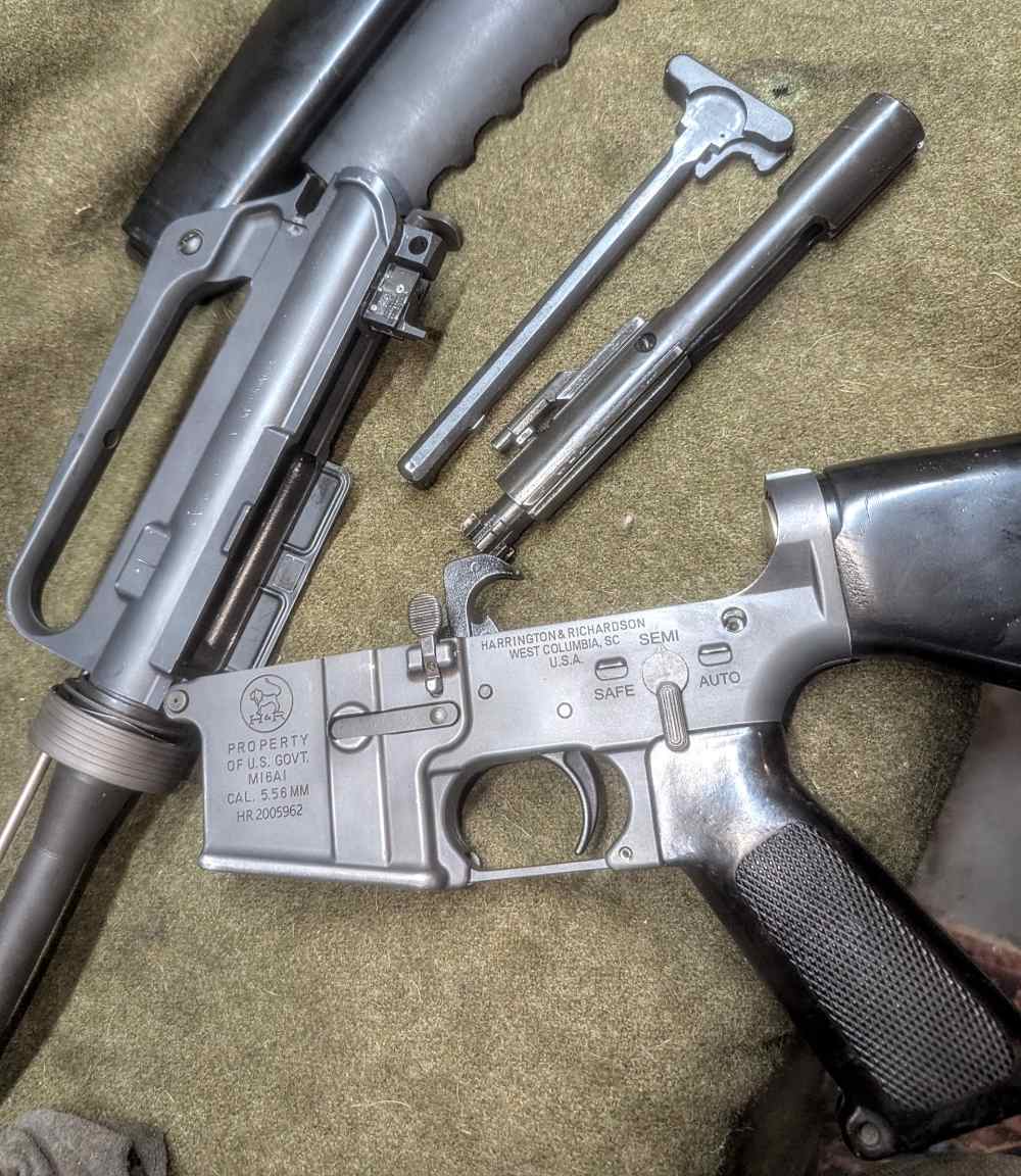 H&R M16A1 Retro Midlength Carbine with FRT-img-10