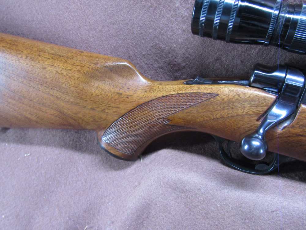 VERY NICE Ruger M77 7 mm Rem Mag Bolt 24" BRL Redfield 3-9X VG Bore -img-12