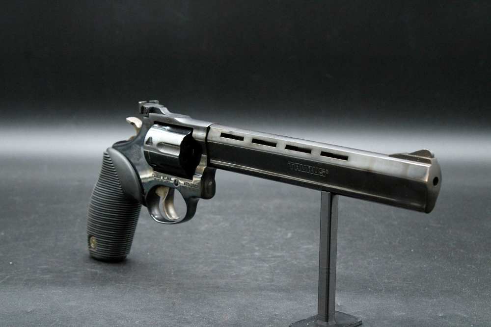 Taurus Tracker .17 HMR 8.5" Vent Rib BBL 7 Shot Rubber Grip Target Revolver-img-4