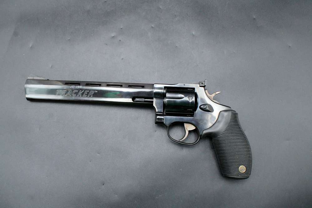 Taurus Tracker .17 HMR 8.5" Vent Rib BBL 7 Shot Rubber Grip Target Revolver-img-10