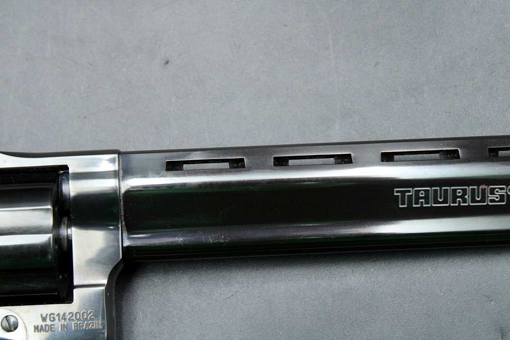 Taurus Tracker .17 HMR 8.5" Vent Rib BBL 7 Shot Rubber Grip Target Revolver-img-8