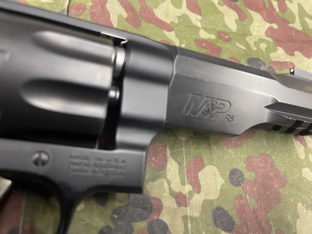 Smith and Wesson 327 Performance Center 8 Shot 357 Magnum Scandium Frame-img-7