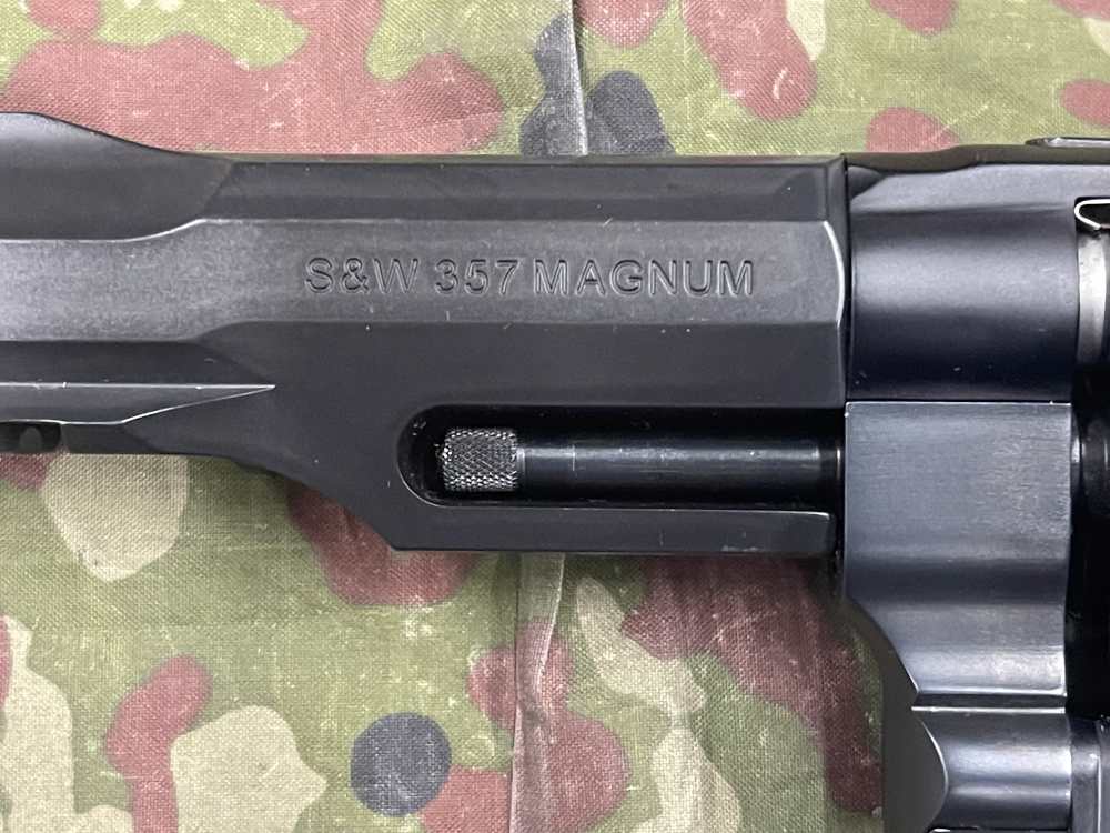 Smith and Wesson 327 Performance Center 8 Shot 357 Magnum Scandium Frame-img-13