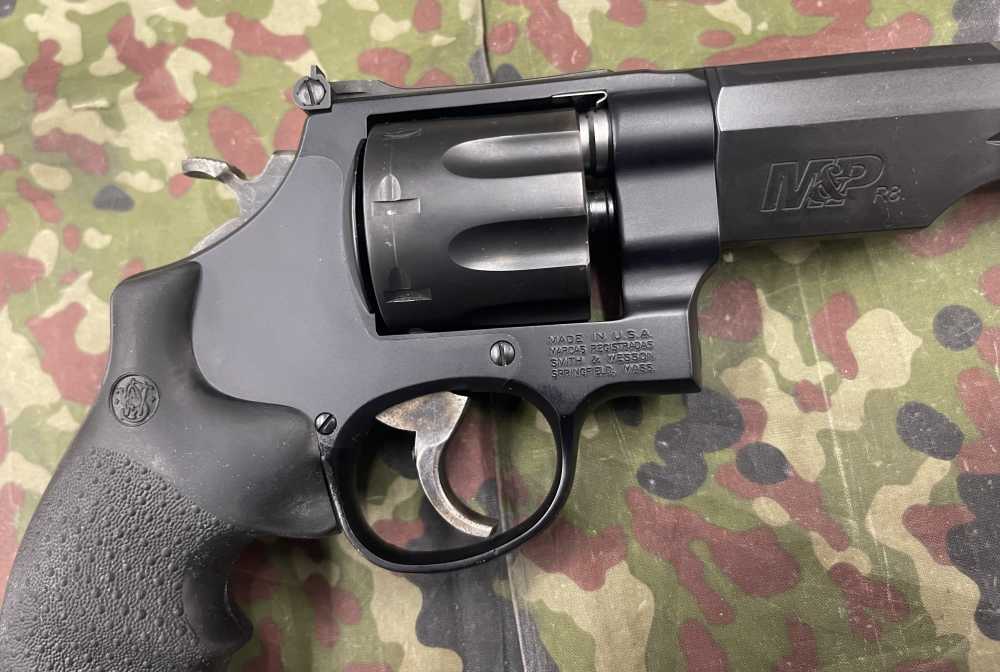 Smith and Wesson 327 Performance Center 8 Shot 357 Magnum Scandium Frame-img-8