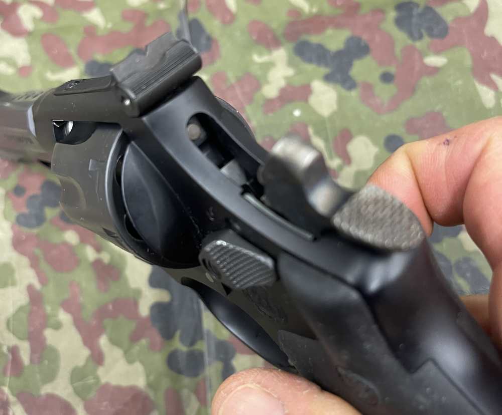 Smith and Wesson 327 Performance Center 8 Shot 357 Magnum Scandium Frame-img-26