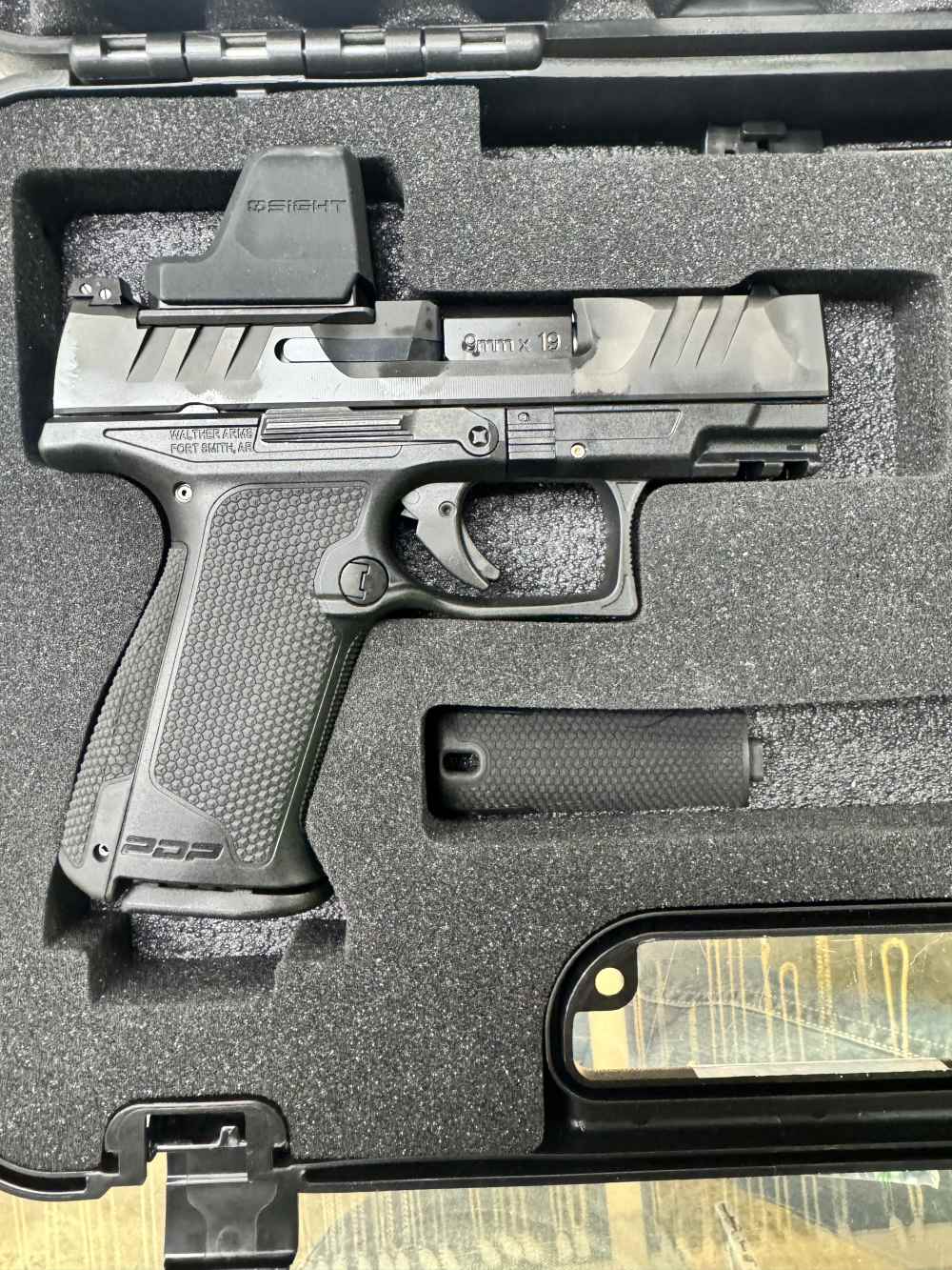 Walther PDP F-series 9mm pistol O-sight C Green dot! in case -img-1
